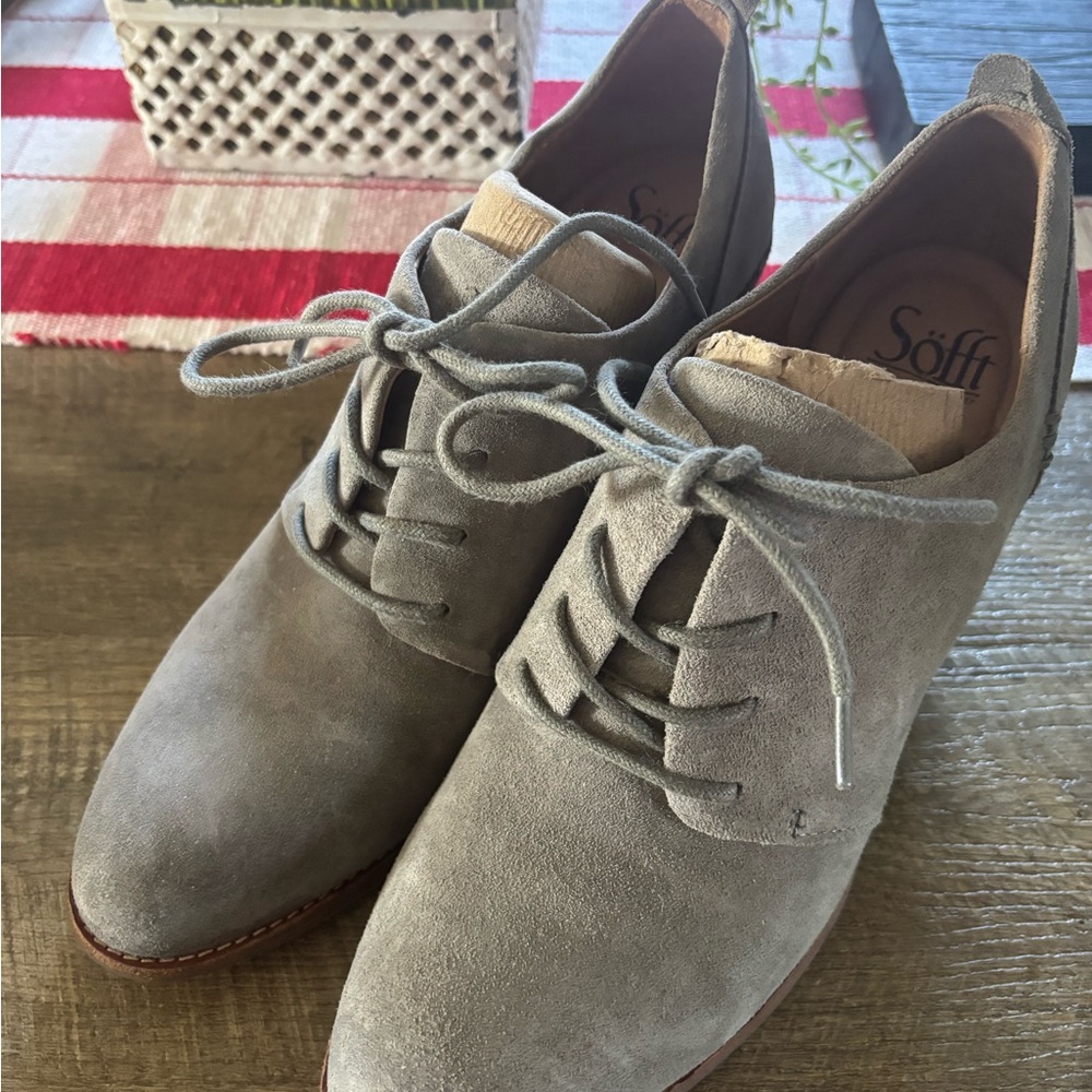 Sofft Tailynn Gray Suede Ankle Booties size 10